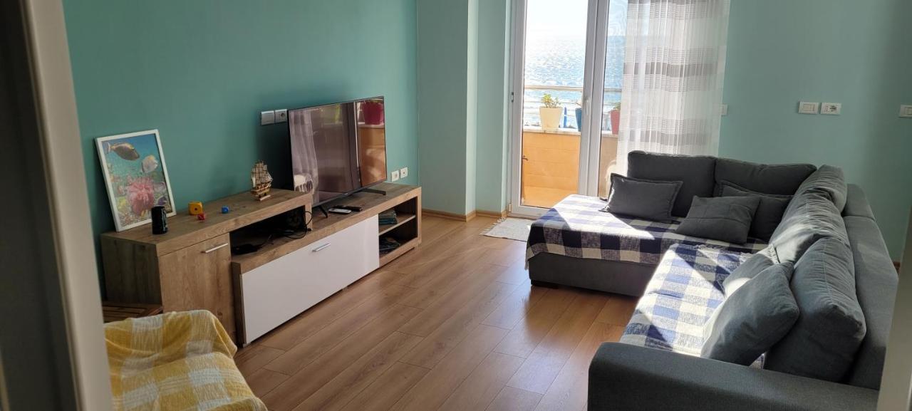Sea View New Apartment Durrës Buitenkant foto
