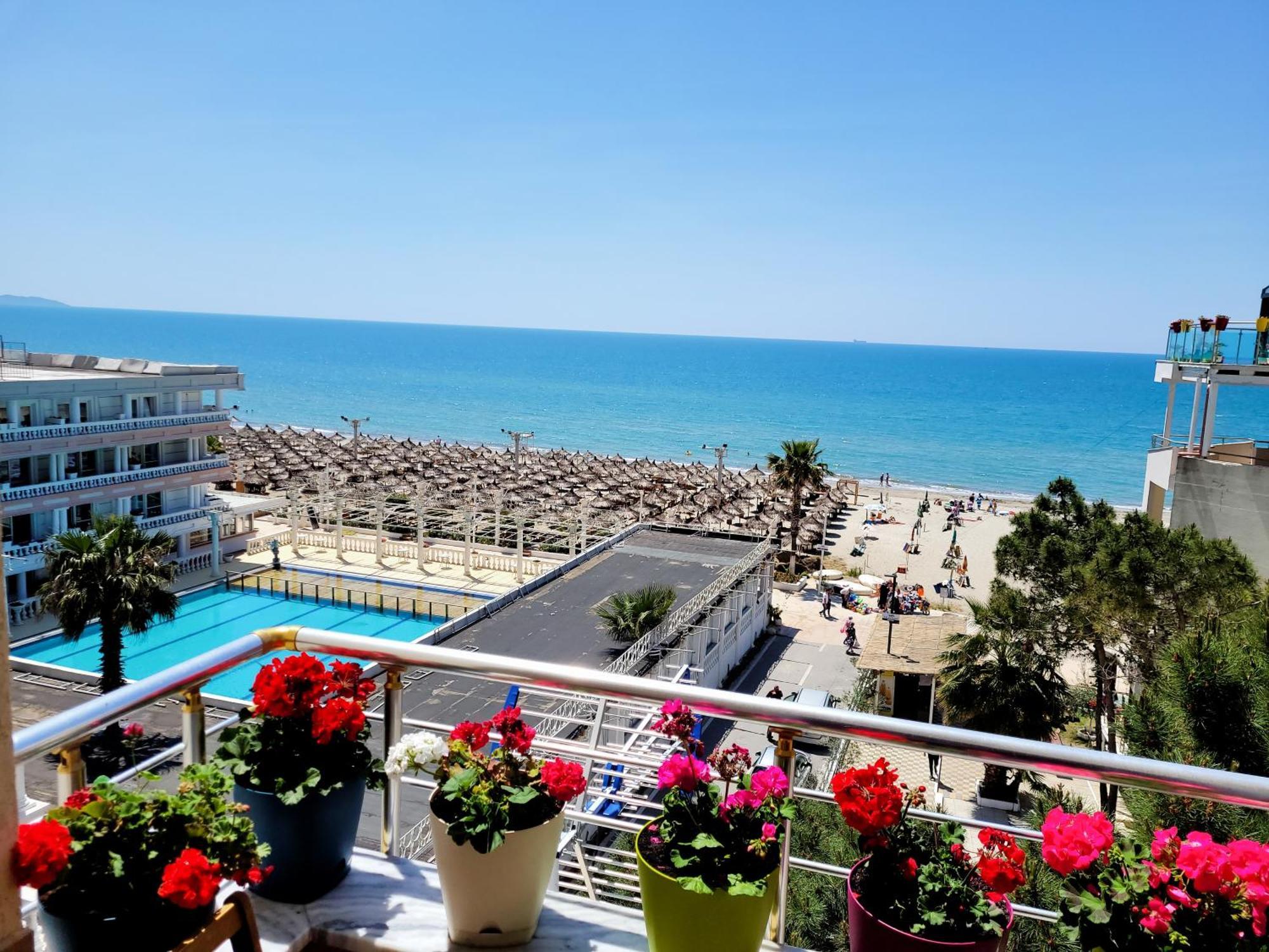Sea View New Apartment Durrës Buitenkant foto