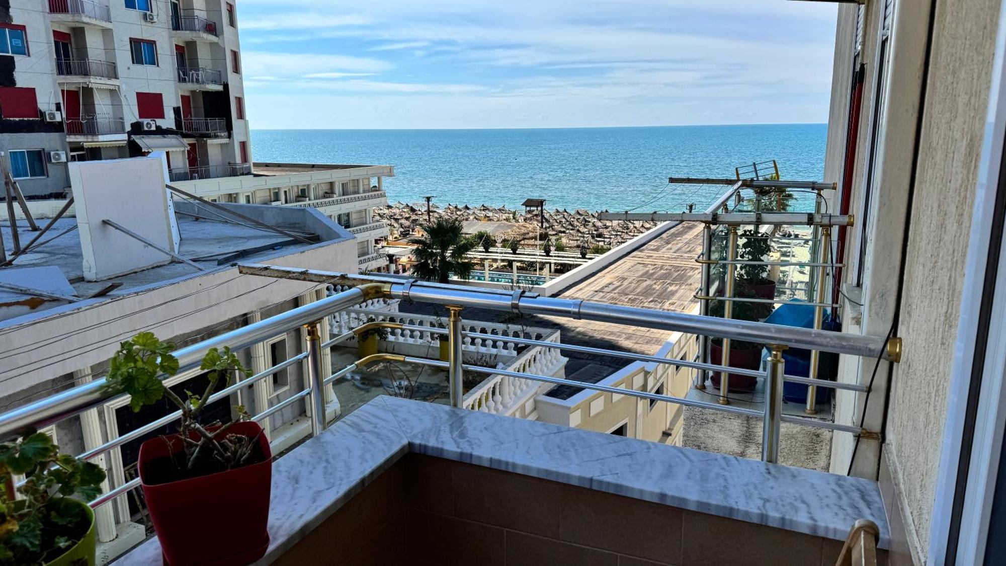 Sea View New Apartment Durrës Buitenkant foto